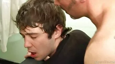 18yo xech tre tây ban nha chân ellie (đồng nghiệp)