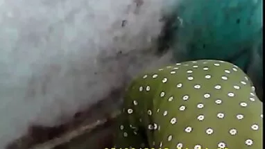 Chúng tôi tìm thấy một cô phục vụ bàn để xech cuc hay buộc và bịt